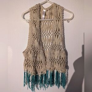 Crochet Fringe Vest in Beige and Teal